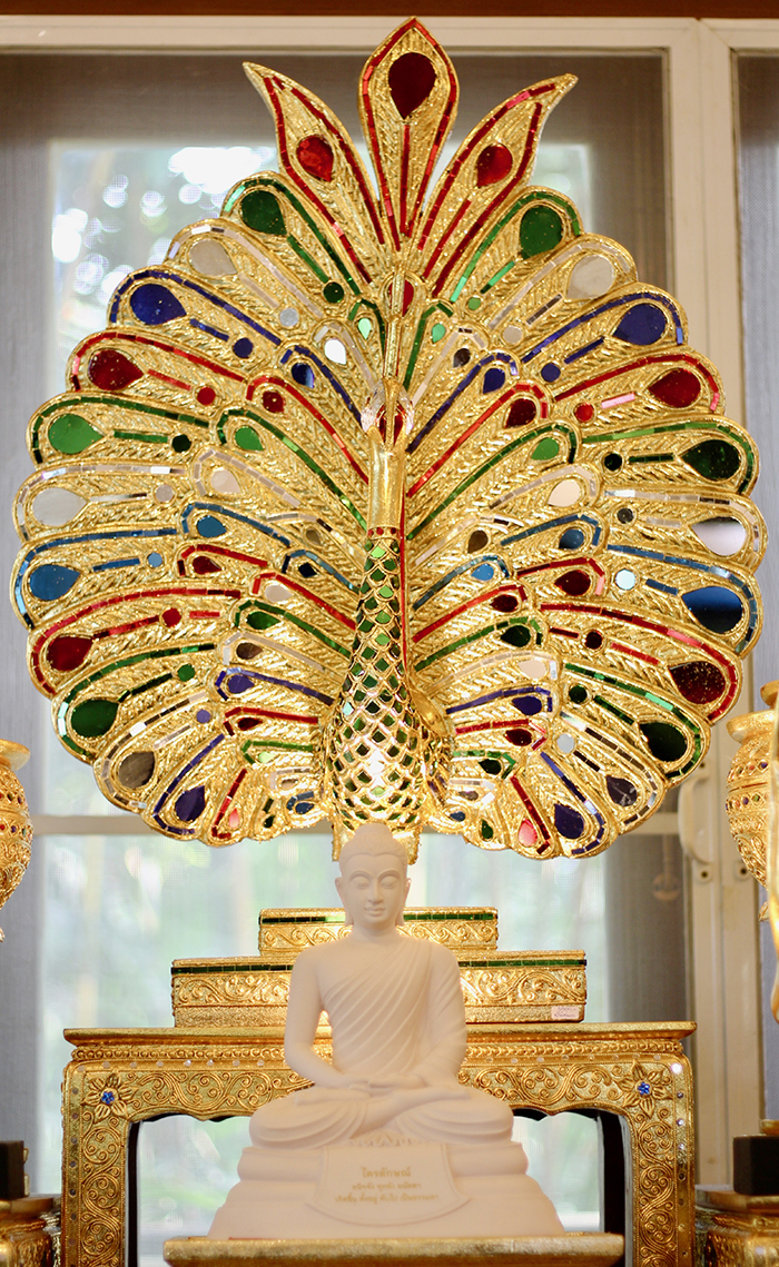 พระพุทธรูปปางชนะมารสีขาว หน้าตัก 7 นิ้ว