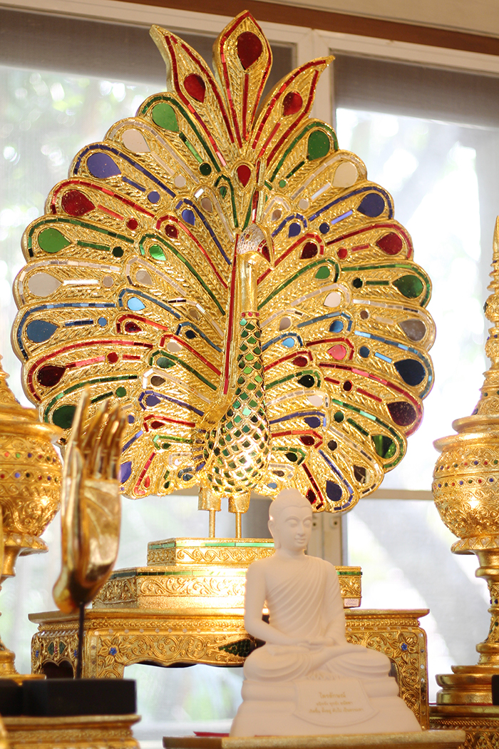 พระพุทธรูปปางชนะมารสีขาว หน้าตัก 7 นิ้ว
