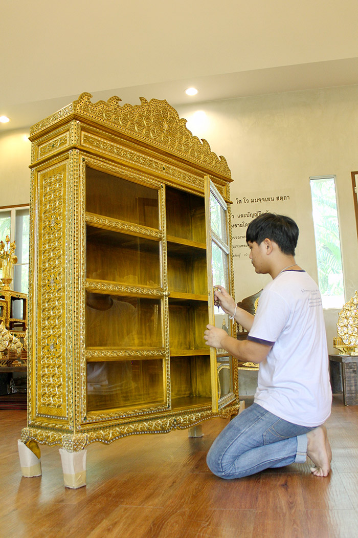ตู้พระไตรปิฎก สำหรับ ใส่หนังสือพระไตรปิฎก 91 เล่ม