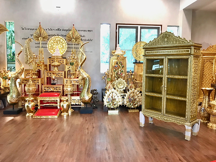 ตู้พระไตรปิฎกสีเหลือง สำหรับใส่หนังสือพระไตรปิฎก ภาษาไทย ราคา 9500
