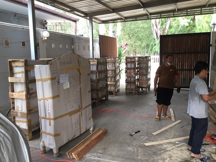 ตู้พระไตรปิฎกสีเหลือง สำหรับใส่หนังสือพระไตรปิฎก ภาษาไทย ราคา 9500
