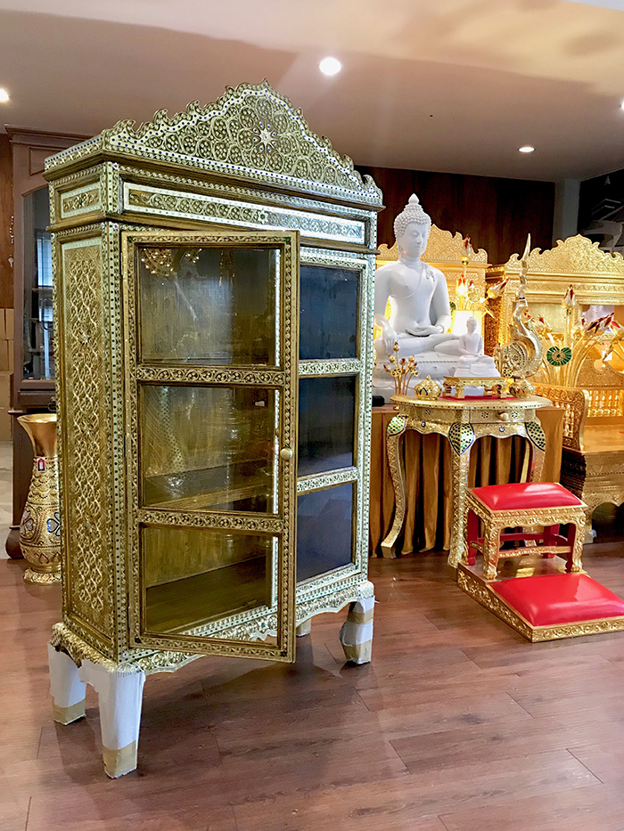 ตู้พระไตรปิฎกสีเหลือง สำหรับใส่หนังสือพระไตรปิฎก ภาษาไทย ราคา 9500
