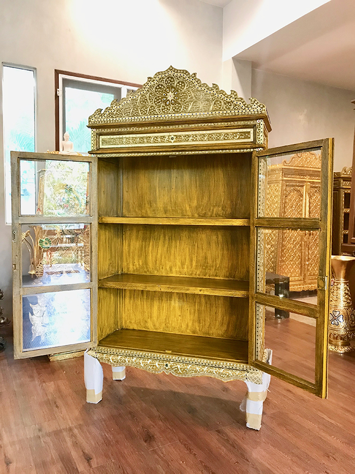 ตู้พระไตรปิฎกสีเหลือง สำหรับใส่หนังสือพระไตรปิฎก ภาษาไทย ราคา 9500
