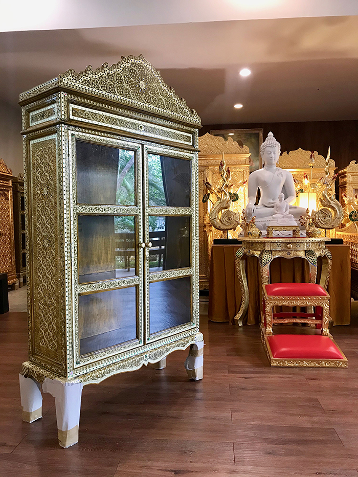 ตู้พระไตรปิฎกสีเหลือง สำหรับใส่หนังสือพระไตรปิฎก ภาษาไทย ราคา 9500
