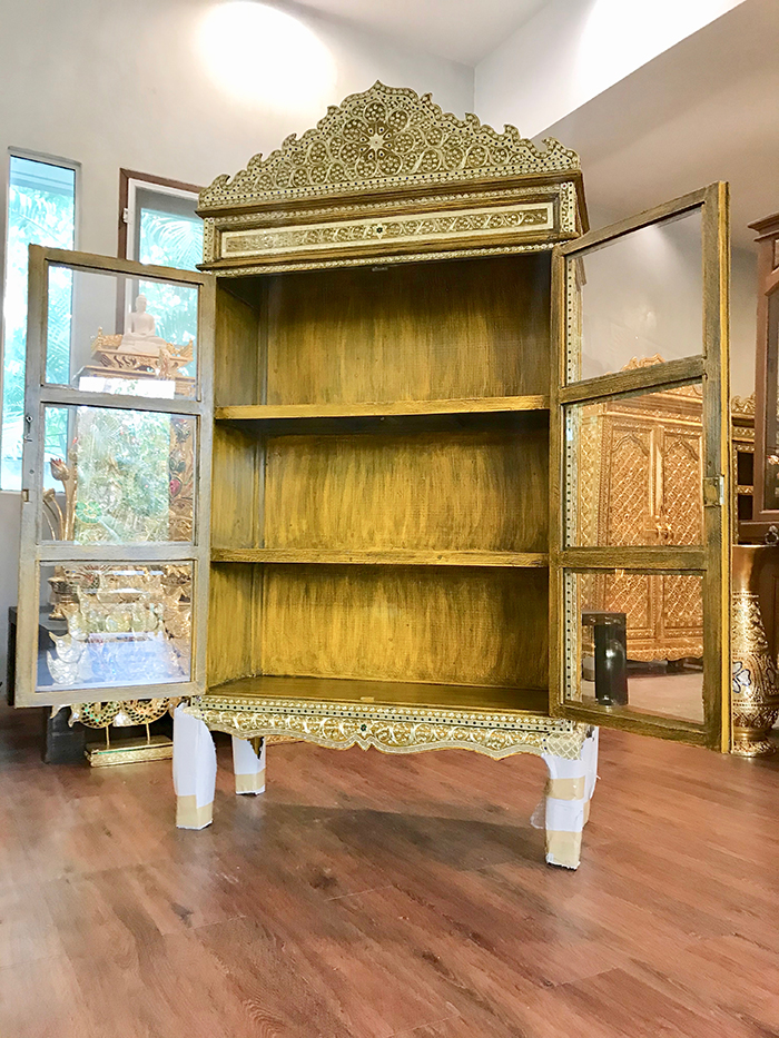 ตู้พระไตรปิฎกสีเหลือง สำหรับใส่หนังสือพระไตรปิฎก ภาษาไทย ราคา 9500
