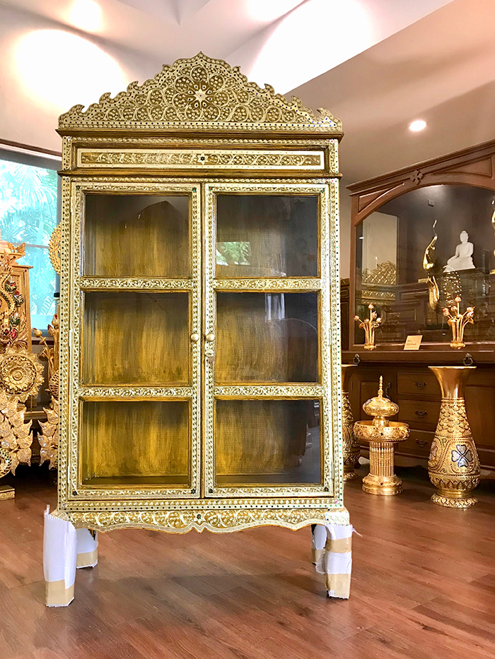 ตู้พระไตรปิฎกสีเหลือง สำหรับใส่หนังสือพระไตรปิฎก ภาษาไทย ราคา 9500
