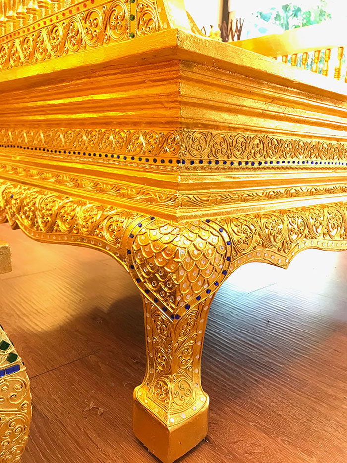 ธรรมาสน์ ไม้สักทั้งหลัง สำหรับพระเทศน์ ราคา 18,500 บาท