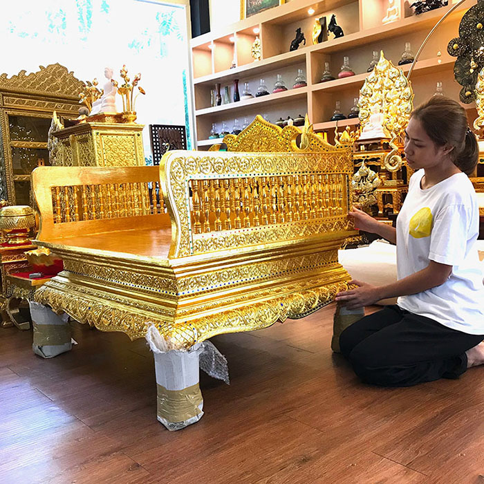 ธรรมาสน์ ไม้สักทั้งหลัง สำหรับพระเทศน์ ราคา 18,500 บาท