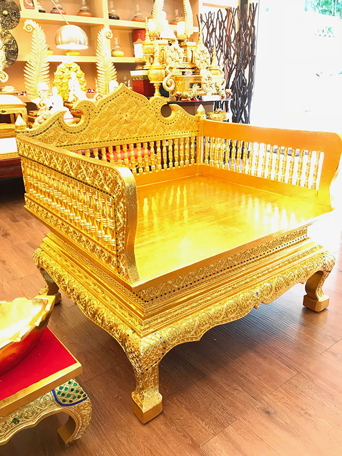 ธรรมาสน์ ไม้สักทั้งหลัง สำหรับพระเทศน์ ราคา 18,500 บาท