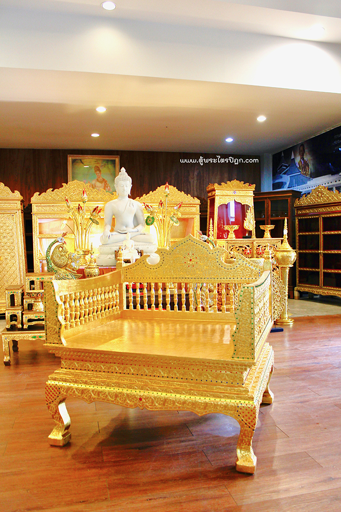 ธรรมาสน์ ราคา 18500 บาท