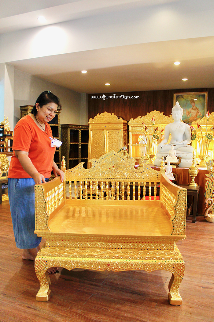 ธรรมาสน์ ราคา 18500 บาท