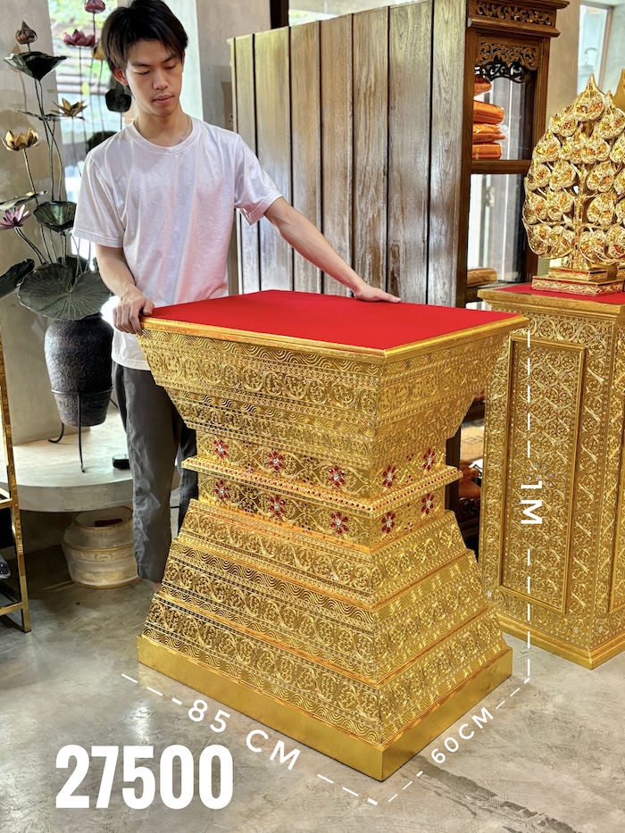 ฐานพระไม้สักปิดทอง ขนาดใหญ่ สำหรับวางพระพุทธรูป ราคา 27500 บาท