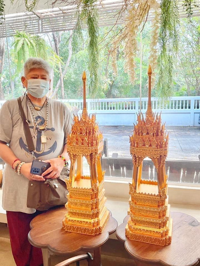 บุษบกไม้สัก สำหรับประดิษฐานพระบรมสารีริกธาตุและพระพุทธรูปองค์สำคัญ บุษบกไม้สัก สำหรับประดิษฐานพระบรมสารีริกธาตุและพระพุทธรูปองค์สำคัญ