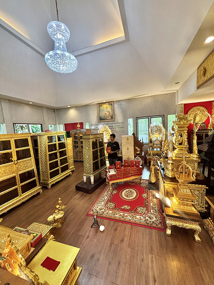 ภายในอาคารบรรจุตู้พระไตรปิฎกและหนังสือพระไตรปิฎก