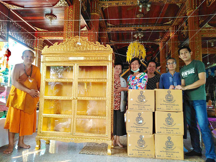 ตู้พระไตรปิฎก ปิดทอง สำหรับใส่หนังสือพระไตรปิฎก 91 เล่ม ภาษาไทย