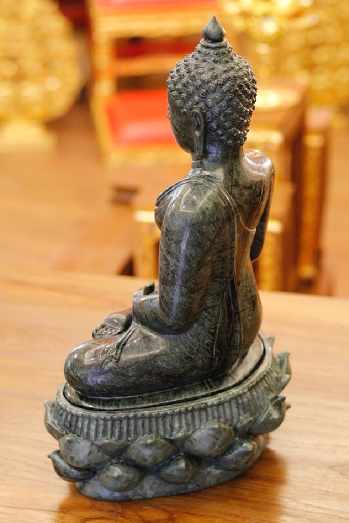 พระพุทธรูปแกะสลัก ปางมารวิชัย (ปางชนะมาร) 
ขนาด หน้าตัก 9 นิ้ว แกะสลักจากหินอ่อนเขียวประเทศอินเดีย พระพุทธรูปแกะสลัก ปางมารวิชัย (ปางชนะมาร) 
ขนาด หน้าตัก 9 นิ้ว แกะสลักจากหินอ่อนเขียวประเทศอินเดีย