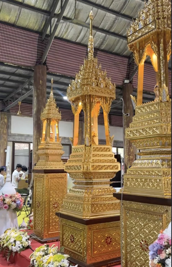 บุษบกไม้สัก จัดส่งถึงวัดป่าคลอง15 โดยทีม trilakbooks หรือ ศูนย์จัดส่งพระไตรปิฎก ทั่วไทย ไตรลักษณ์